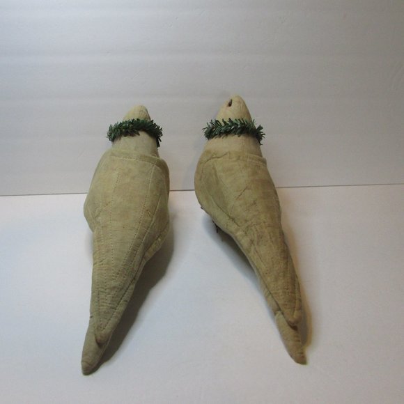 primitive looking Christmas decor 2 stuffed dove birds and filled stocking lot - Picture 3 of 11